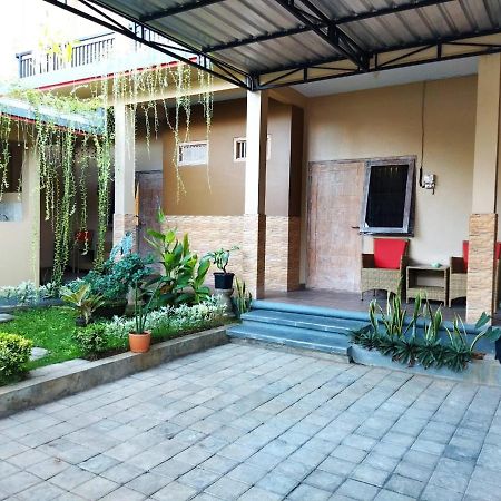 Lidah Lokal Guest House Singaraja Exterior photo
